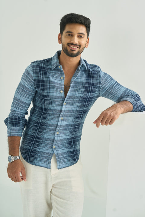 Graphic Blue Checks
