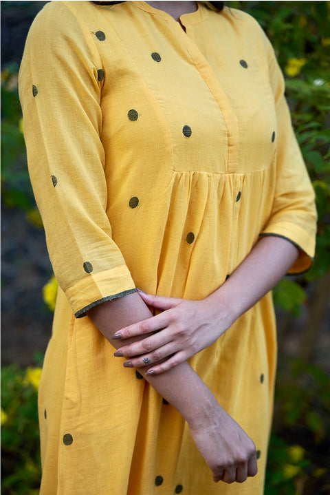 WOMEN KURTAS