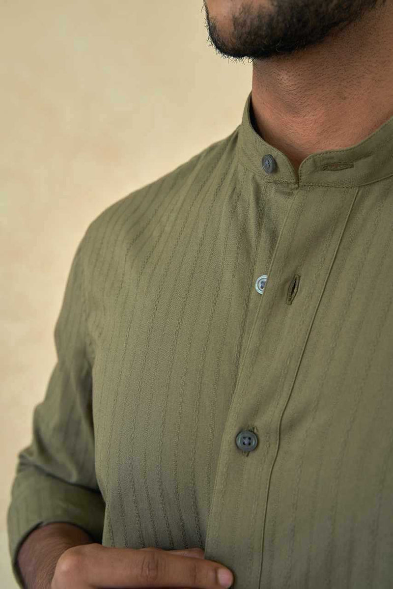 Graceful Green Chinese Collar Cotton Shirt