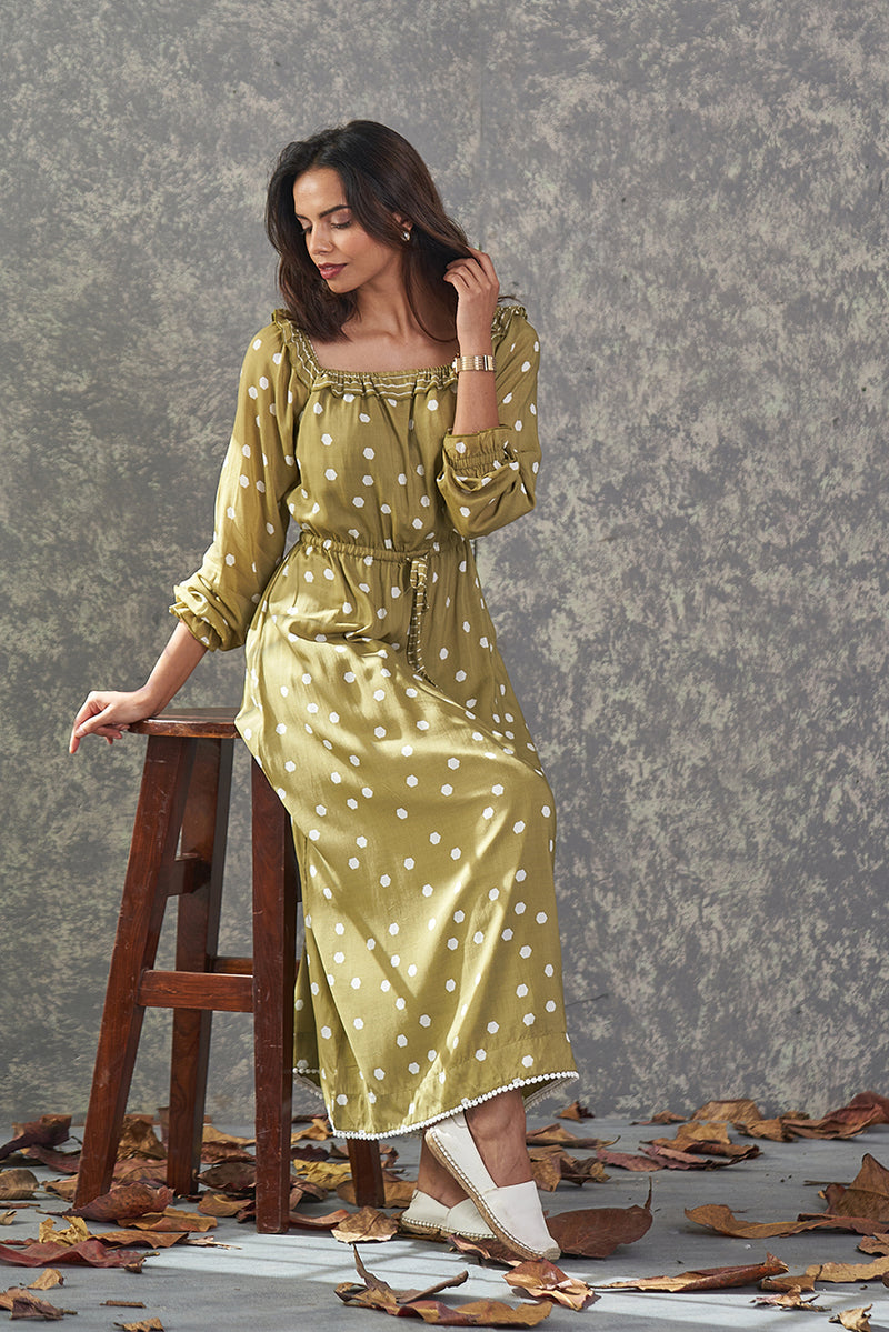 Long Dress With Square Neck Model Sitting View